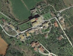 MONTERIGGIONI (SI) – TERRENO COLLINARE BOSCATO